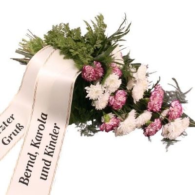 Trauerstrauß in Rosa-Lila-Weiß  von Blumenfee auf blumen.de