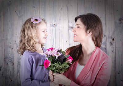 Blumen zum Muttertag verschenken